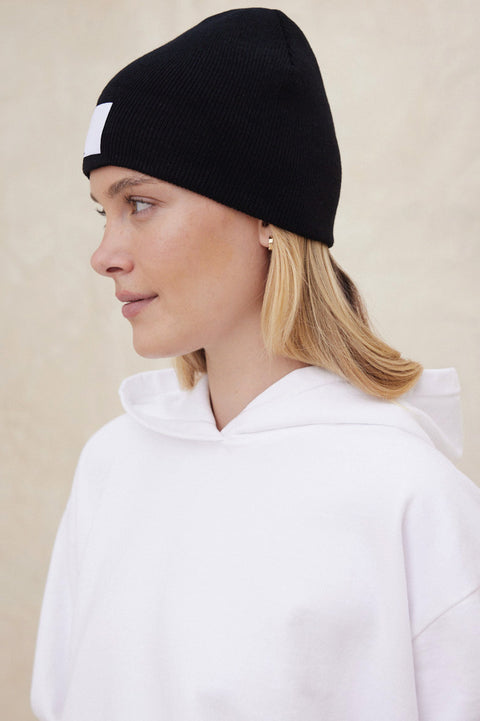Black CLASSIC COUSTEAU Beanie
